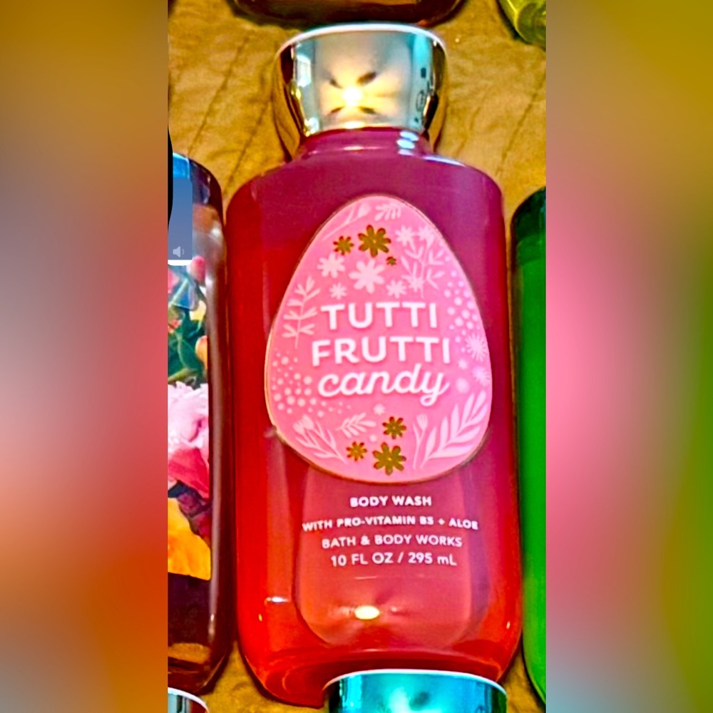 Bath & Body Works Tutti Frutti Candy - 10 OZ Body Wash - Sweet & Playful!
